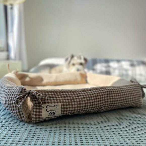 gingham dog bed